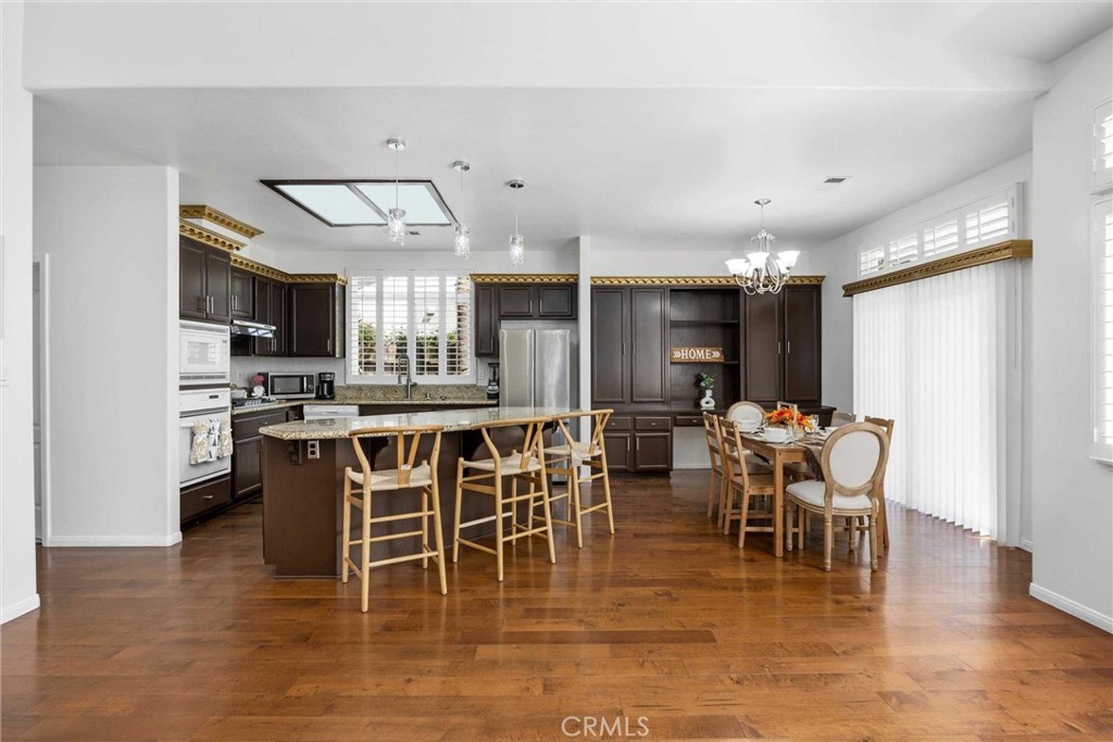 606 Windsor Park Drive Bakersfield, CA 93311 - Photo 4 of 37