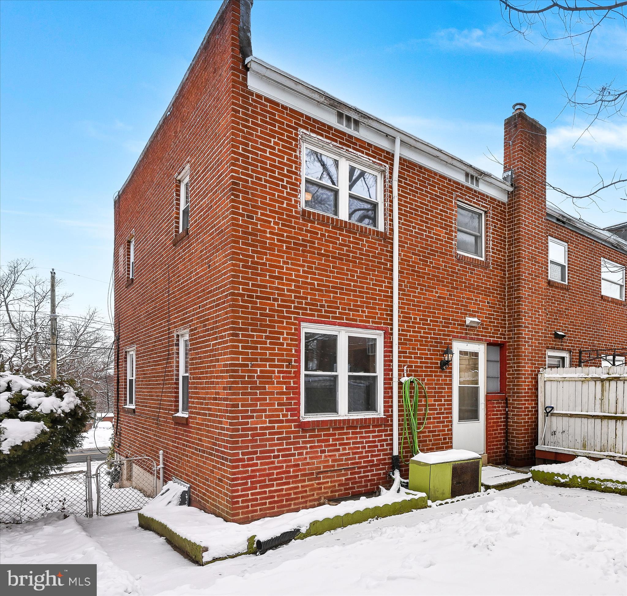 716 South Franklin Street Lancaster, PA 17602 - Photo 30 of 35 a front view of a house with a yard