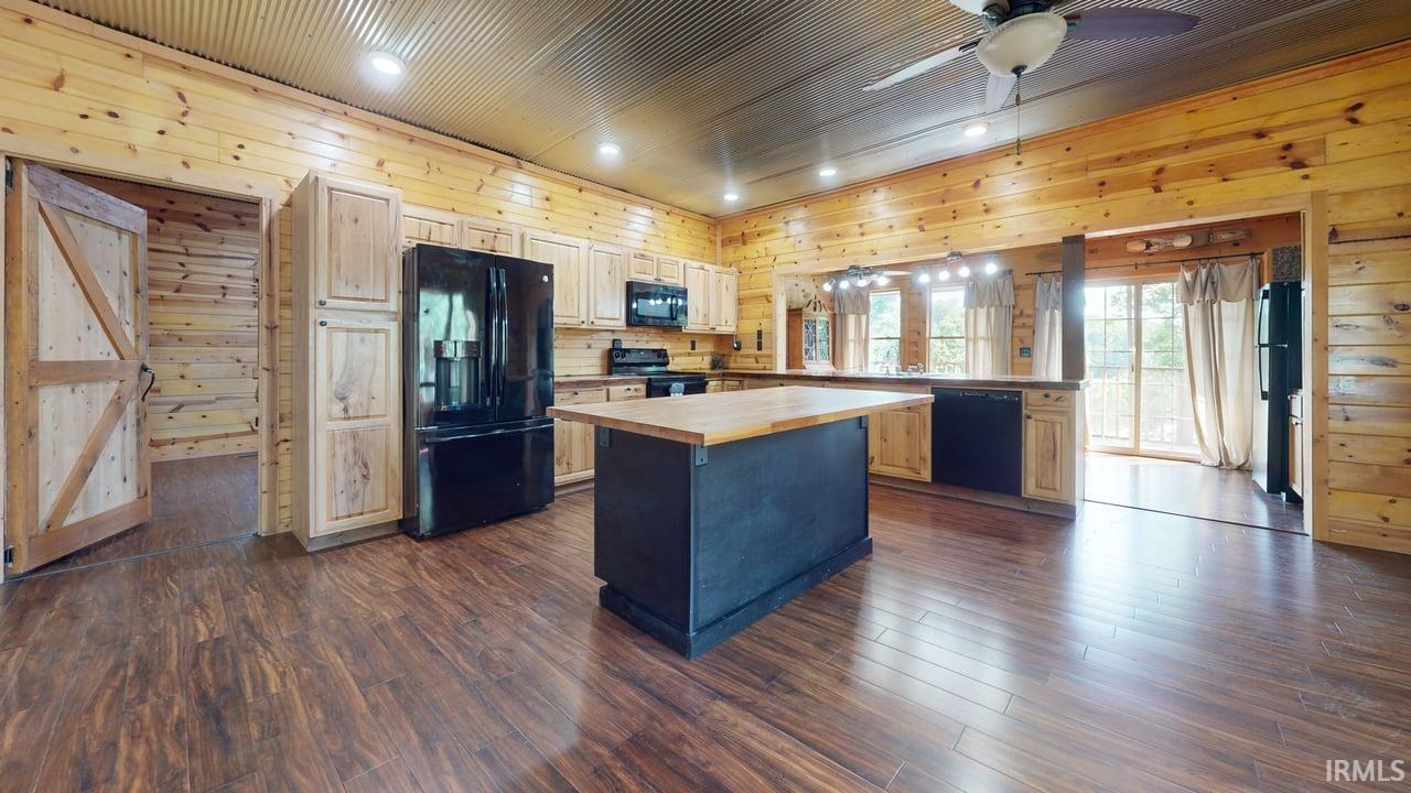 8774 Lake Road Jasonville, IN 47438 - Photo 13 of 46