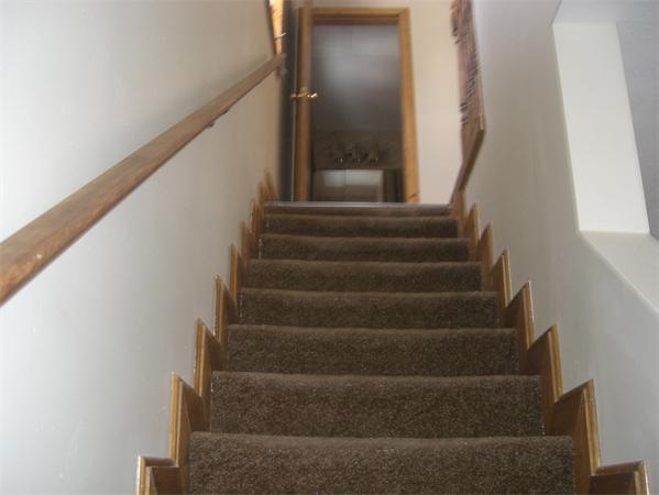 36 Bonnyview Street Springfield, MA 01109 - Photo 13 of 27