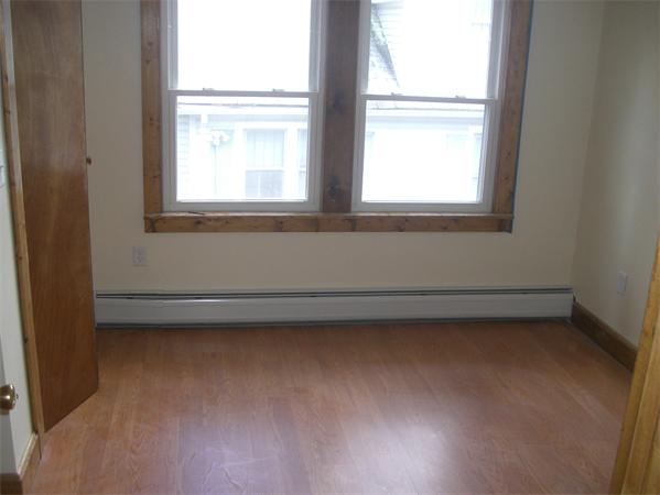 36 Bonnyview Street Springfield, MA 01109 - Photo 19 of 27