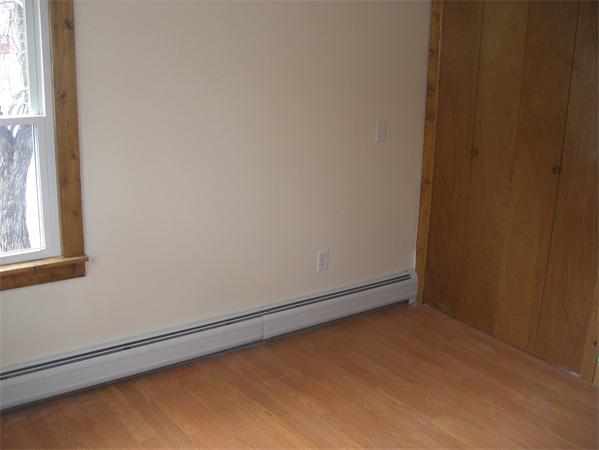 36 Bonnyview Street Springfield, MA 01109 - Photo 20 of 27