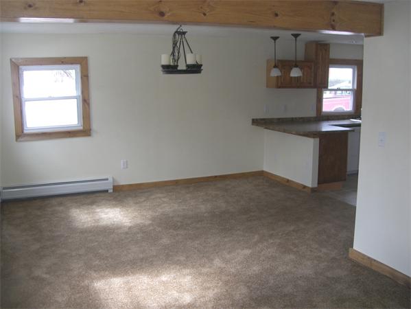 36 Bonnyview Street Springfield, MA 01109 - Photo 8 of 27