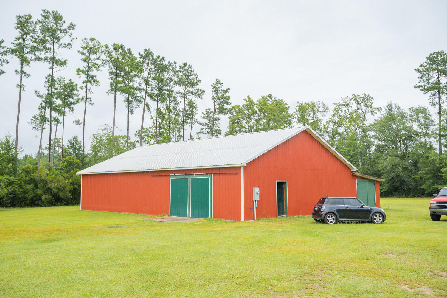 14228 Round O Road Round O, SC 29474 - Photo 6 of 72 3300 sqft workshop/garage