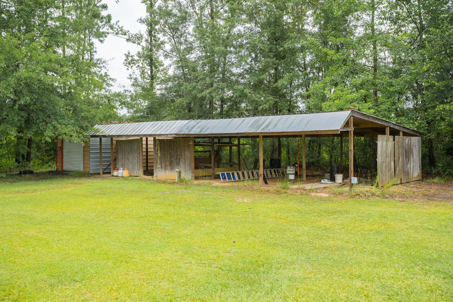 14228 Round O Road Round O, SC 29474 - Photo 64 of 72 Dog Kennels/covered storage