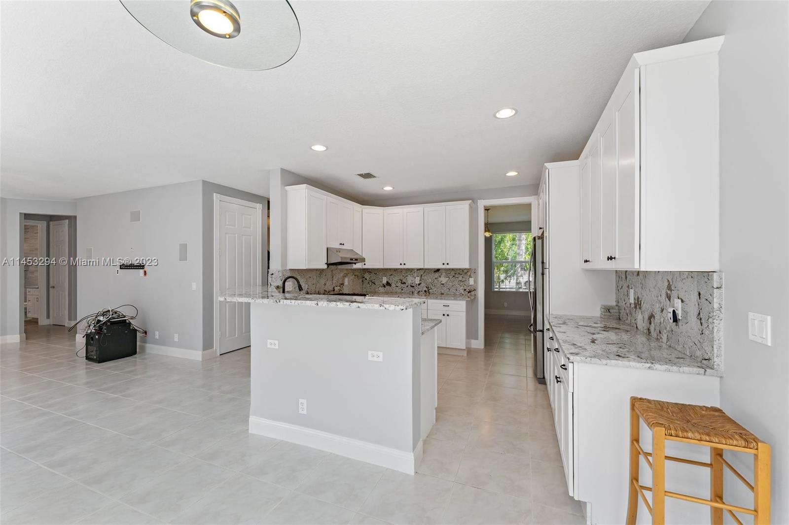 1019 Egret Circle North Jupiter, FL 33458 - Photo 14 of 53