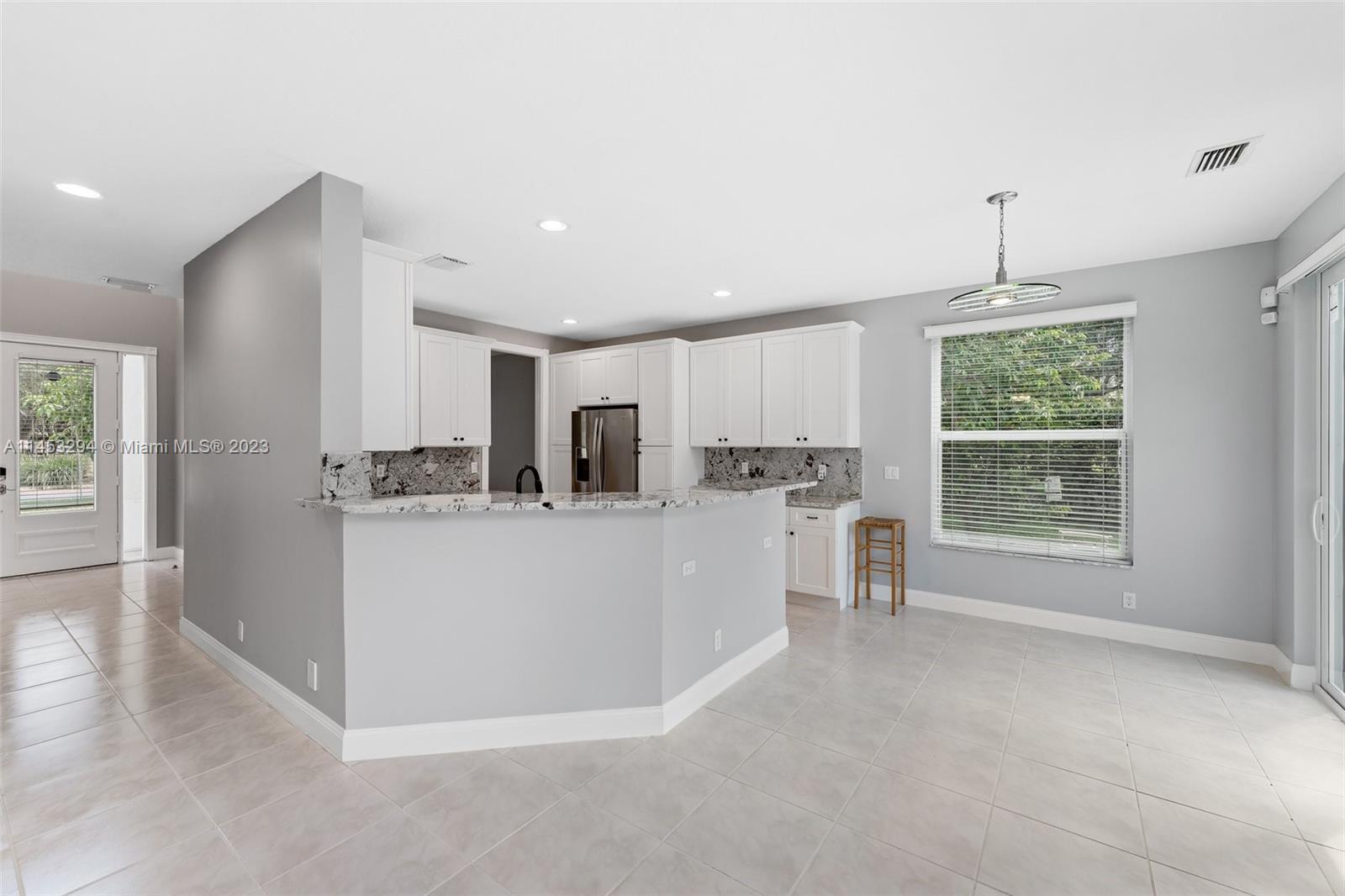 1019 Egret Circle North Jupiter, FL 33458 - Photo 15 of 53