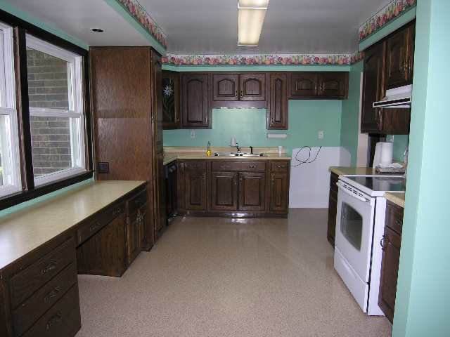 1104 Dallas Road Washington, IL 61571 - Photo 3 of 9 Gallery Image 3