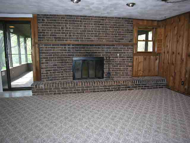 1104 Dallas Road Washington, IL 61571 - Photo 5 of 9 Gallery Image 5
