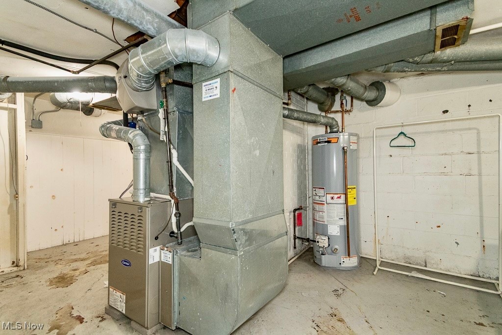 4098 Bushnell Road University Heights, OH 44118 - Photo 36 of 43 Furnace and Water Tank
