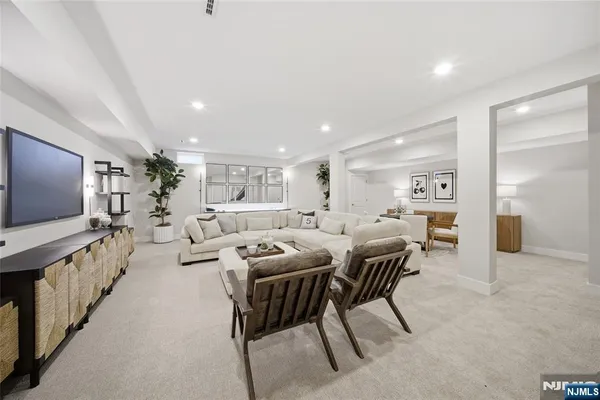 $1,019,990 | 18 Arlington Place, Oakland, NJ 07436