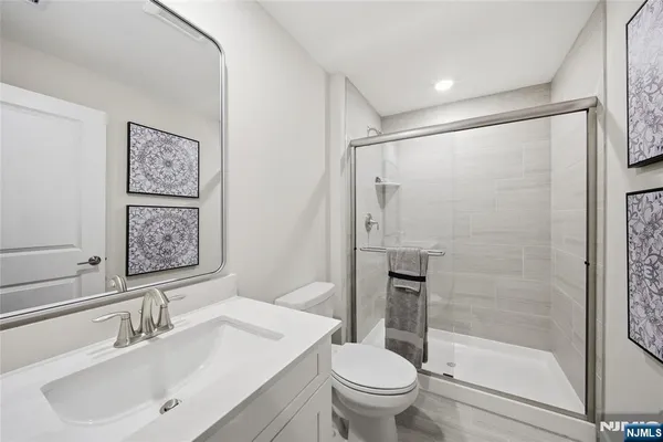 $1,019,990 | 18 Arlington Place, Oakland, NJ 07436