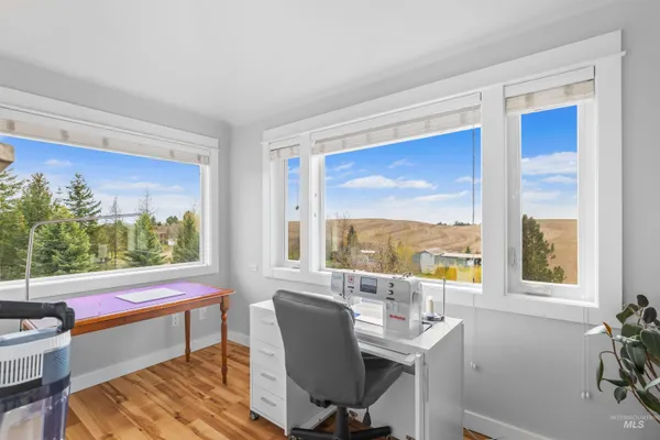 $925,000 | 2435 Arborcrest Road, Moscow, ID 83843