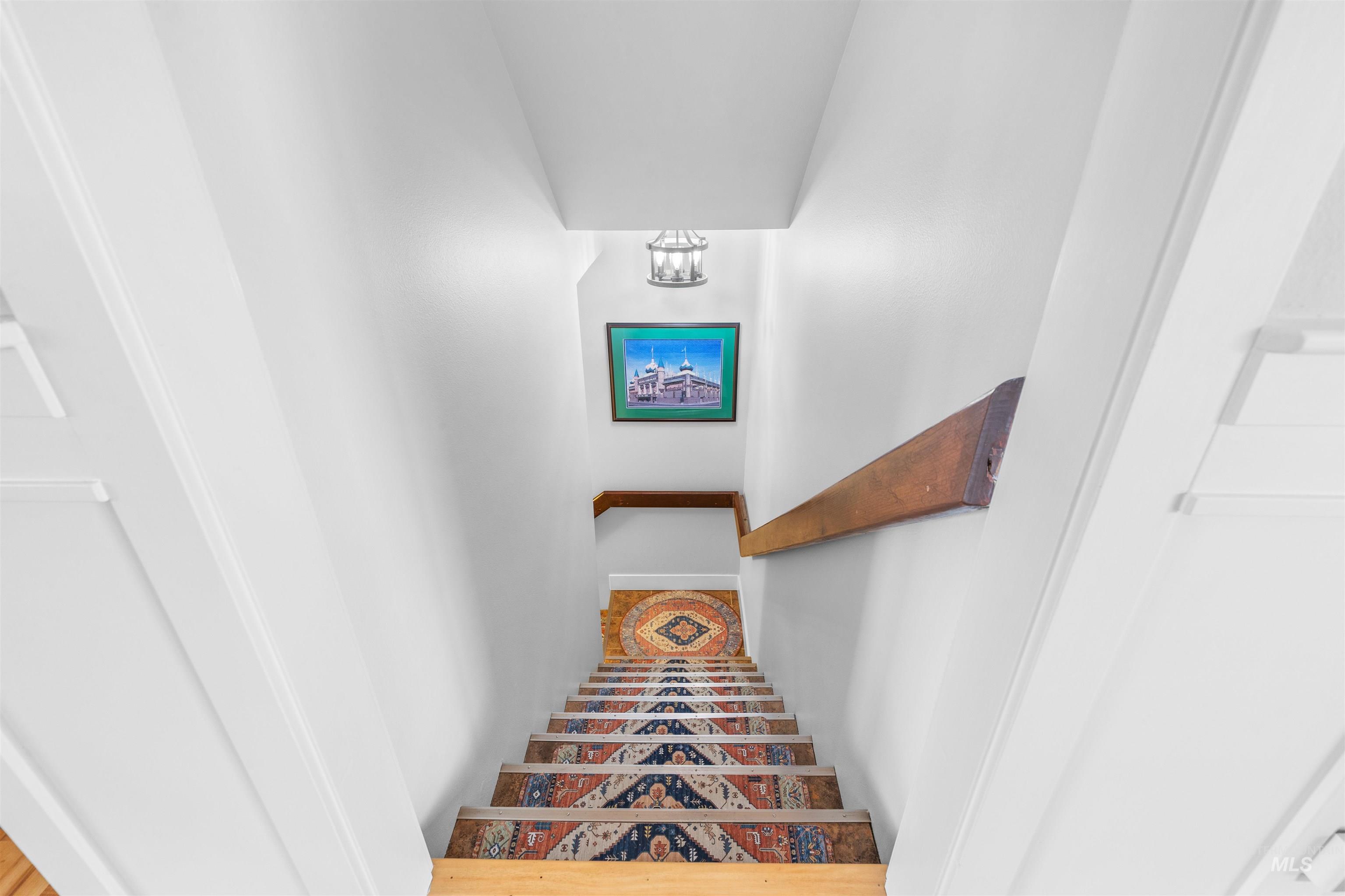 2435 Arborcrest Road Moscow, ID 83843 - Photo 28 of 48 View of stairway