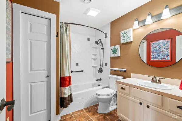 $925,000 | 2435 Arborcrest Road, Moscow, ID 83843