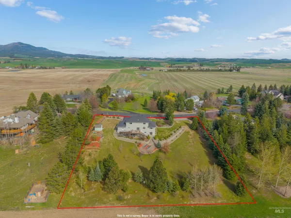 $925,000 | 2435 Arborcrest Road, Moscow, ID 83843