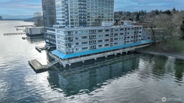 a view of sitting area with lake view