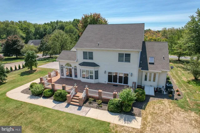 $695,000 | 490 Fletcher Drive, Smyrna, DE 19977