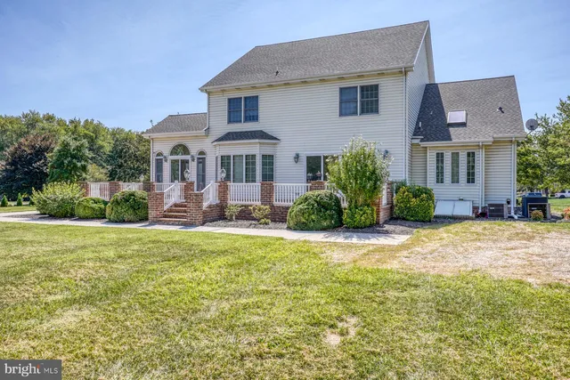 $695,000 | 490 Fletcher Drive, Smyrna, DE 19977