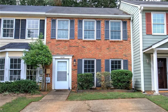 $2,000 | 1028 Windy Oaks Court, Smyrna, GA 30080