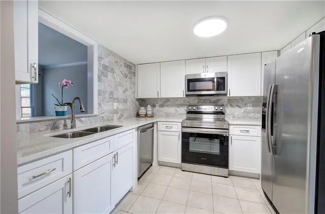 $2,000 | 1028 Windy Oaks Court, Smyrna, GA 30080