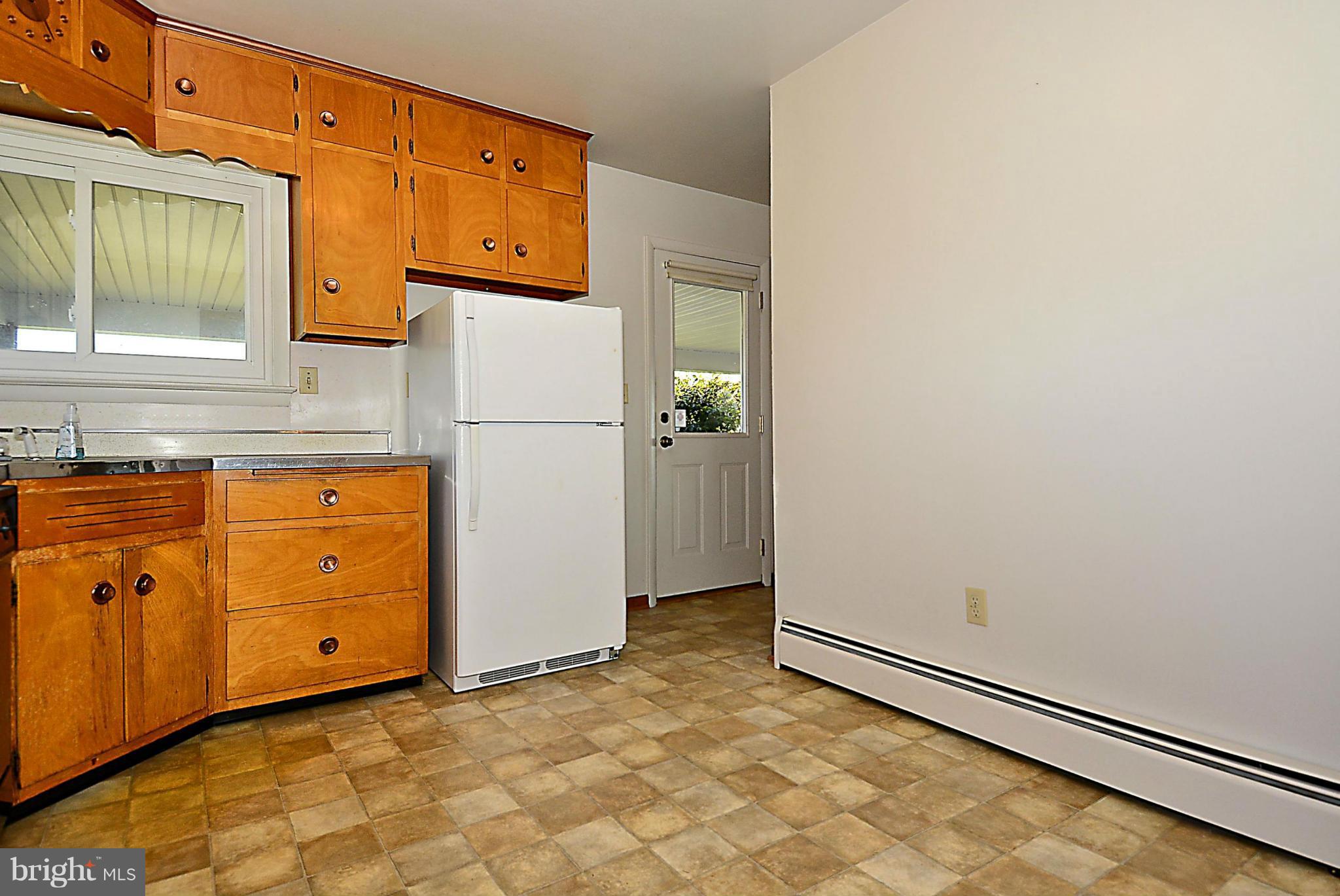 22624 Clarksburg Road Boyds, MD 20841 - Photo 5 of 18 Kitchen