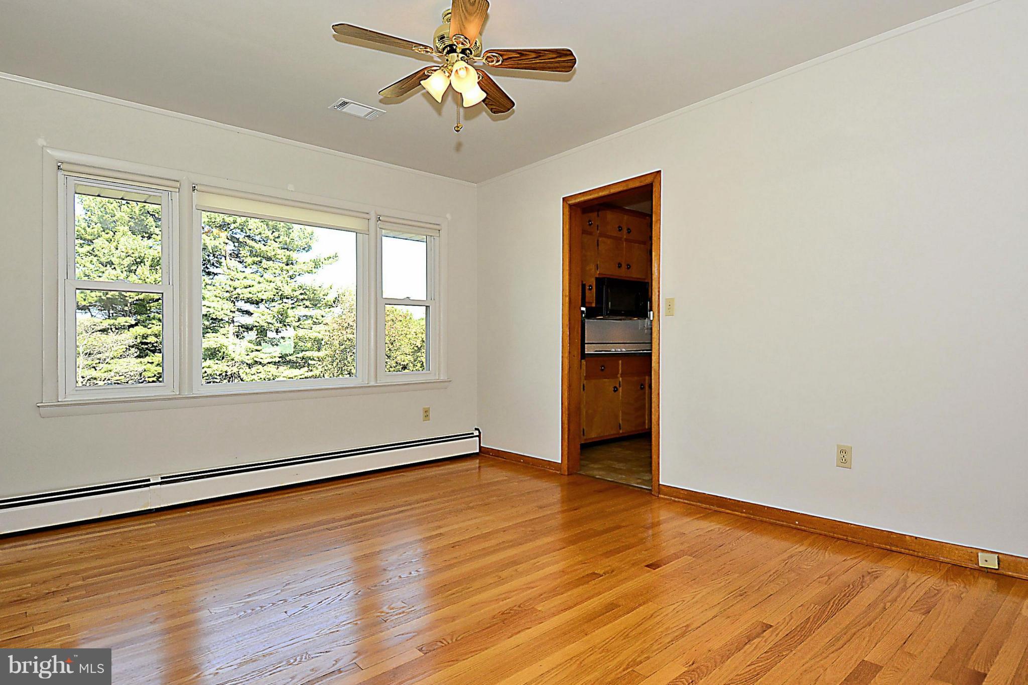 22624 Clarksburg Road Boyds, MD 20841 - Photo 7 of 18 Dining Room