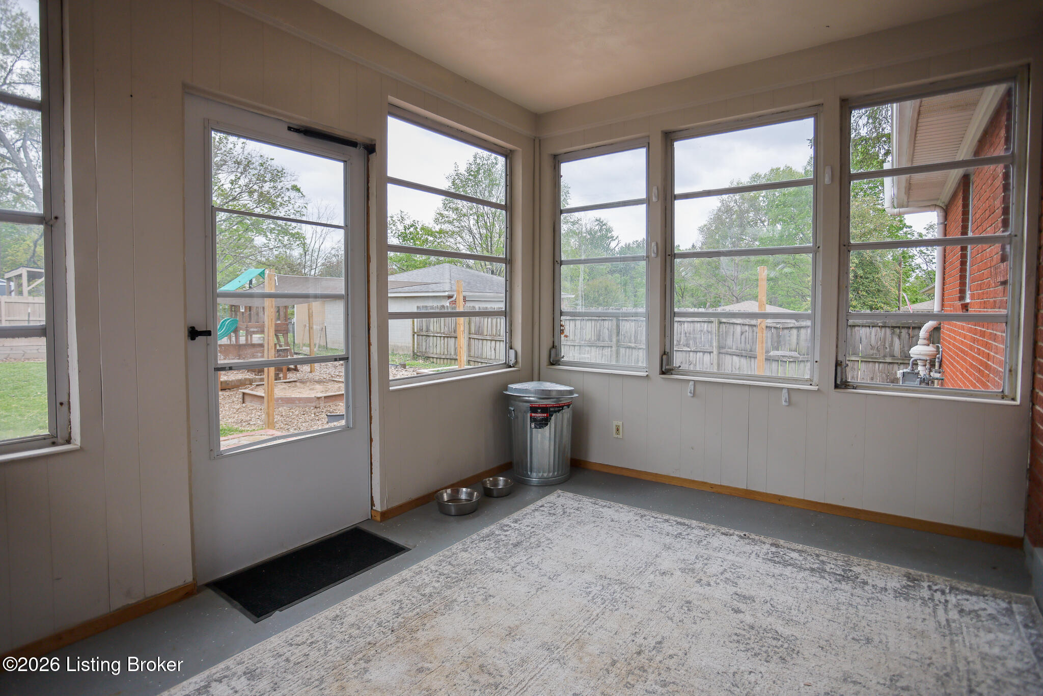 8920 Waltlee Road Louisville, KY 40291 - Photo 7 of 41 8920 Waltlee Rd-6