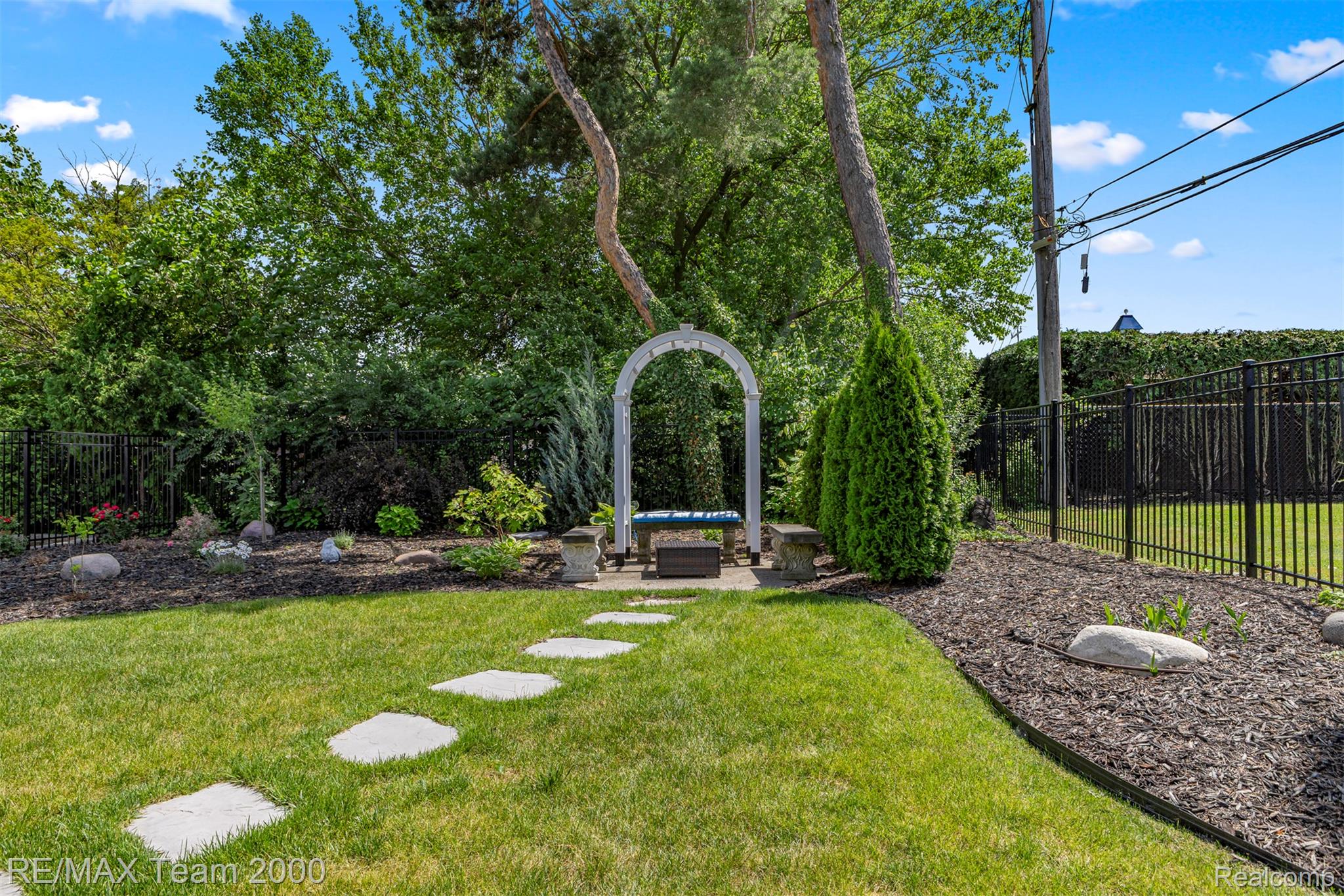 137 North Brady Road Dearborn, MI 48124 - Photo 54 of 72 54.jpg