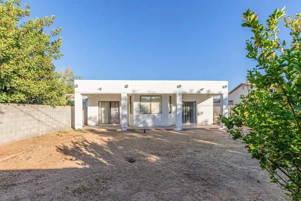 $2,350 | 2214 North 28th Street, Phoenix, AZ 85008