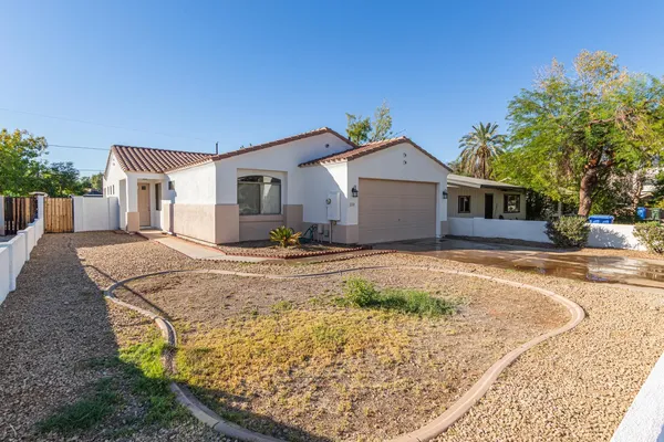 $2,350 | 2214 North 28th Street, Phoenix, AZ 85008