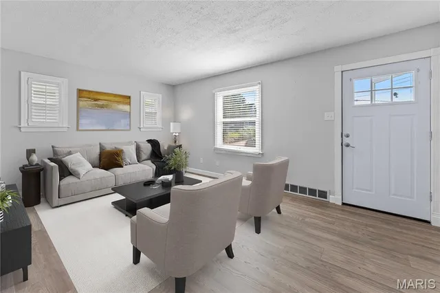 $175,000 | 5237 Heege Road, St. Louis, MO 63123