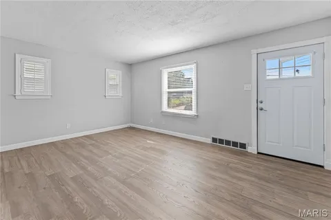 $175,000 | 5237 Heege Road, St. Louis, MO 63123