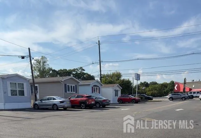 $84,000 | 852 Us Highway North, Edison, NJ 08817