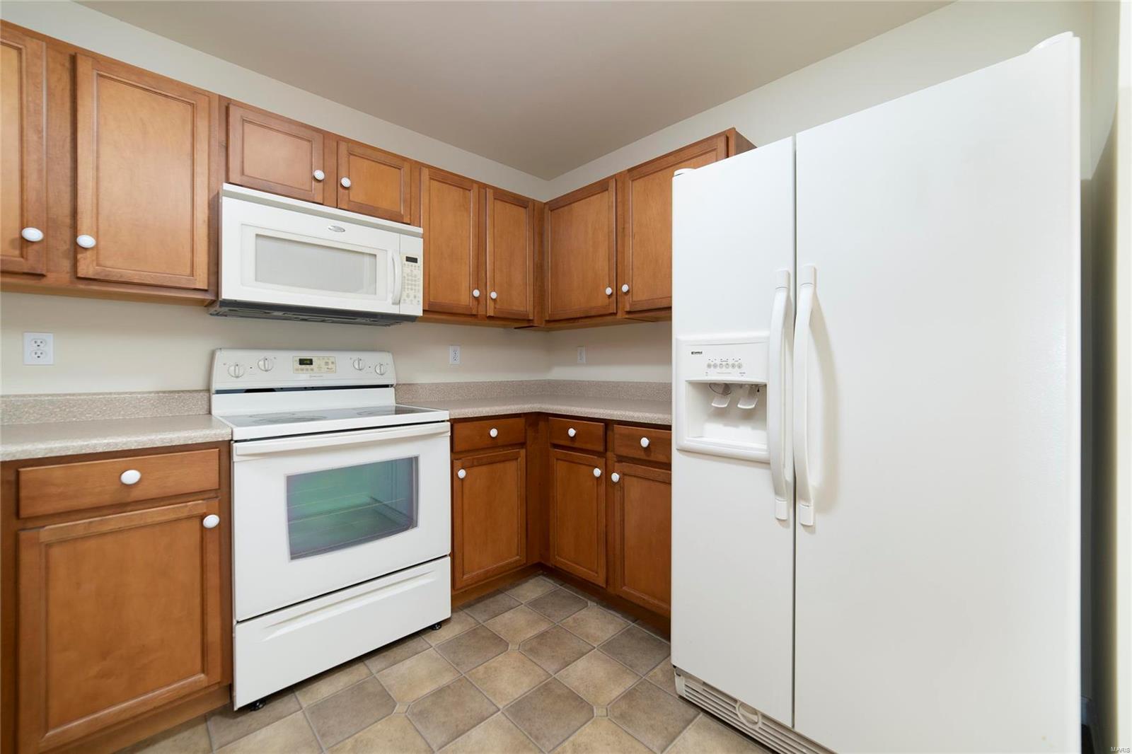 3812 Capri Way St. Peters, MO 63304 - Photo 7 of 24