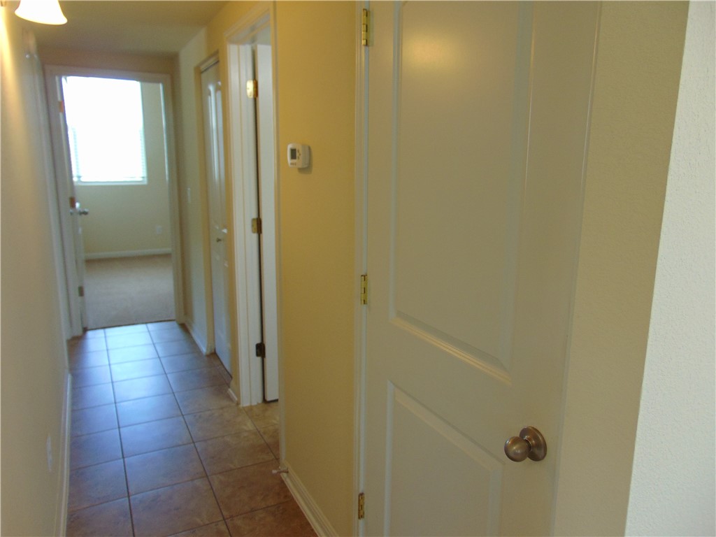 1700 Sanders Kyle, TX 78640 - Photo 7 of 19