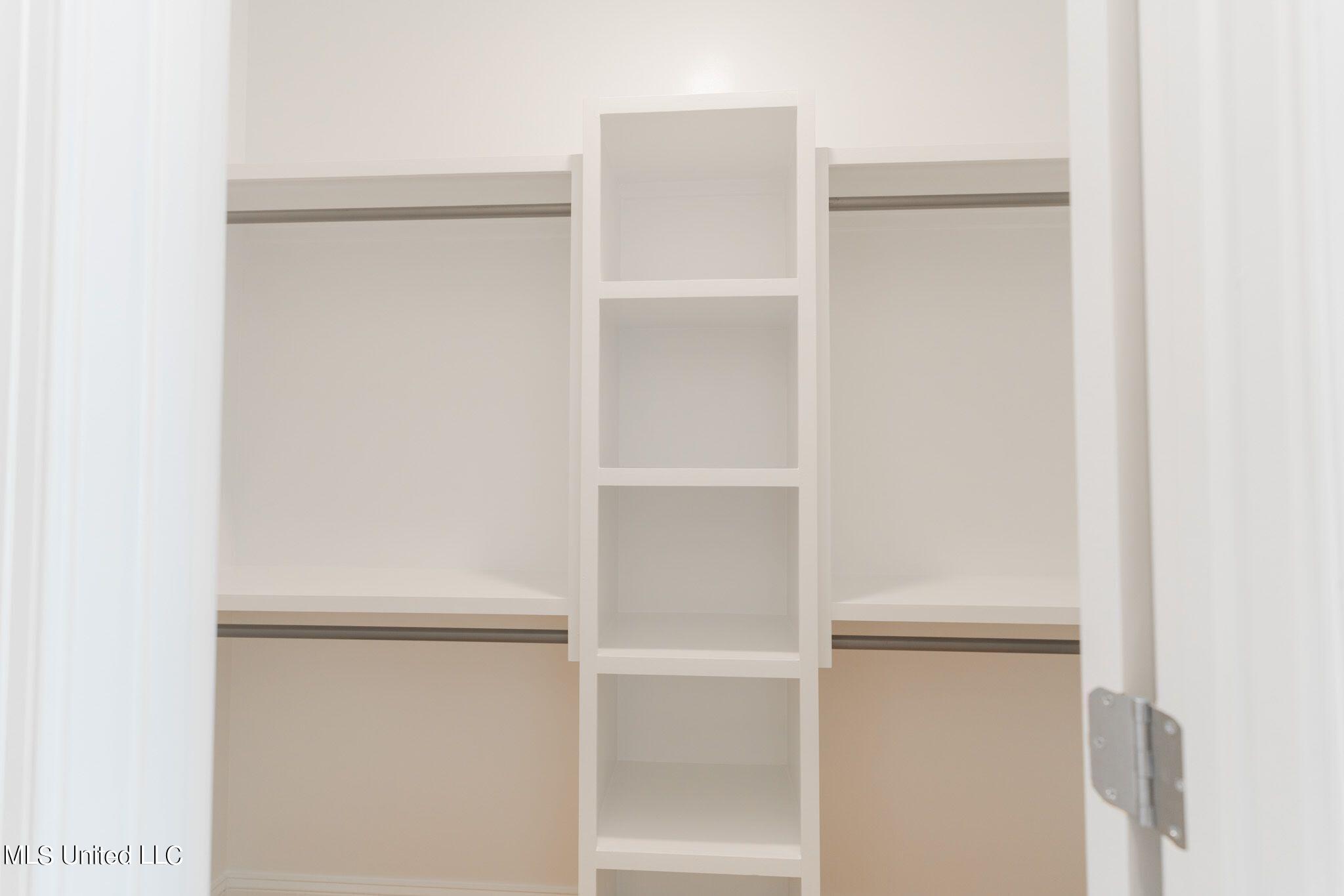 5290 Douglas Drive Olive Branch, MS 38654 - Photo 23 of 37 2nd master closet