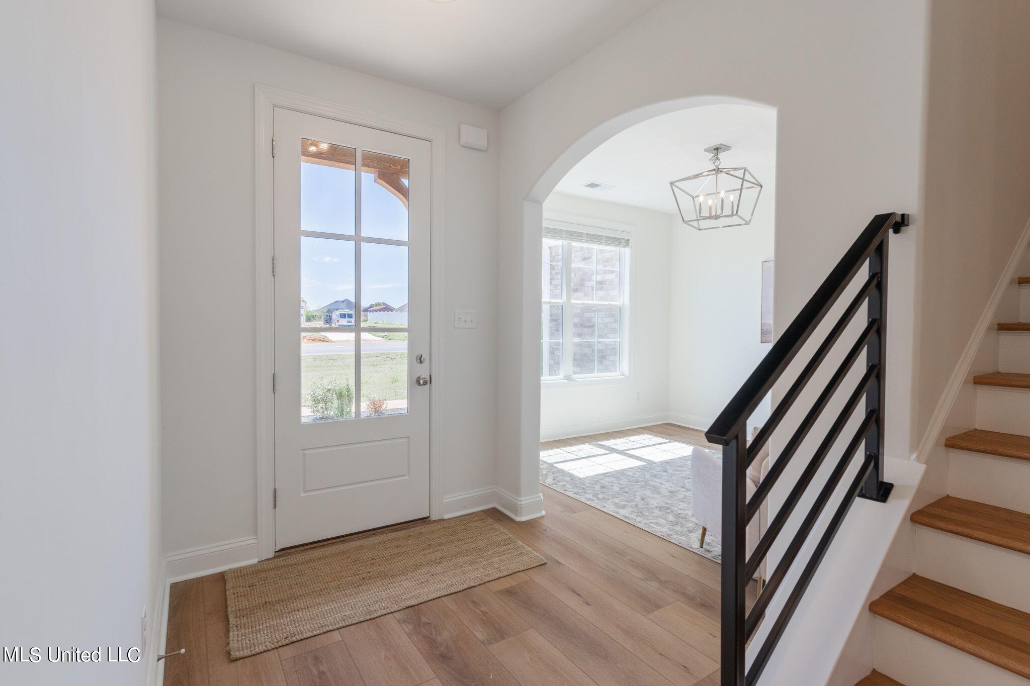 5290 Douglas Drive Olive Branch, MS 38654 - Photo 7 of 37 entry