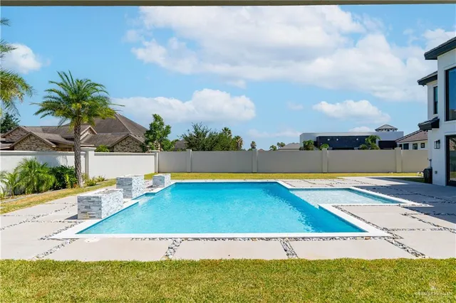 $1,490,000 | 10716 North 26th Lane, McAllen, TX 78504