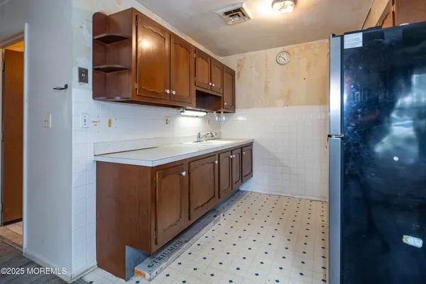 $115,000 | 670 A New Castle Court, Lakewood, NJ 08701