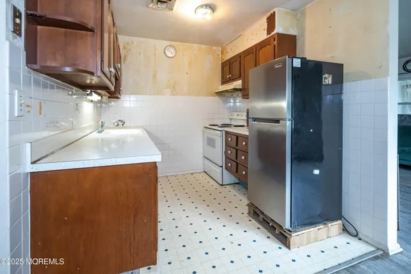 $115,000 | 670 A New Castle Court, Lakewood, NJ 08701