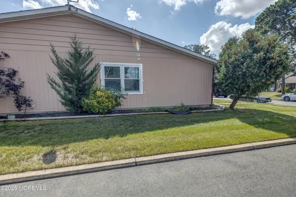 $115,000 | 670 A New Castle Court, Lakewood, NJ 08701