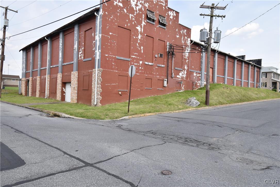 155 North 9th Street Coplay, PA 18037 - Photo 3 of 29