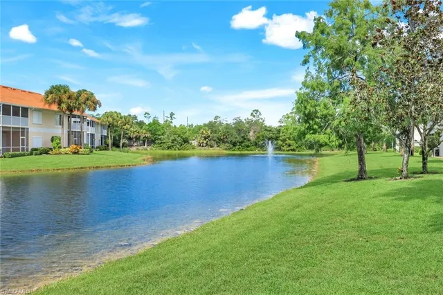 $2,400 | 5430 Worthington Lane, Unit 103, Naples, FL 34110