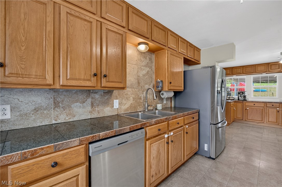 6062 Wadsworth Road Medina, OH 44256 - Photo 8 of 44 Gallery Image 8