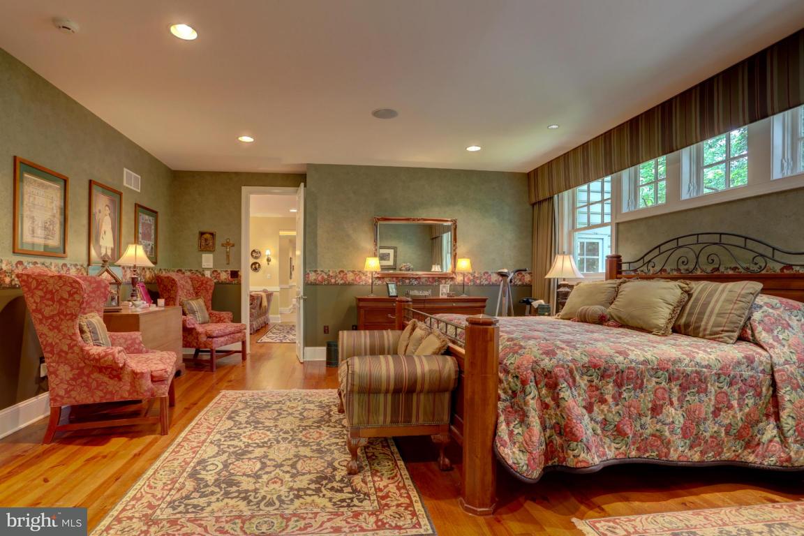 23 Warwick Road Lititz, PA 17543 - Photo 13 of 56