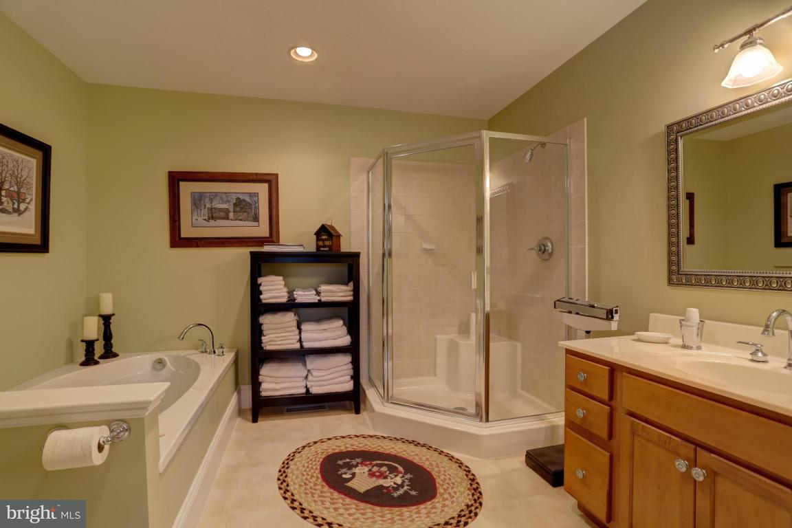 23 Warwick Road Lititz, PA 17543 - Photo 28 of 56