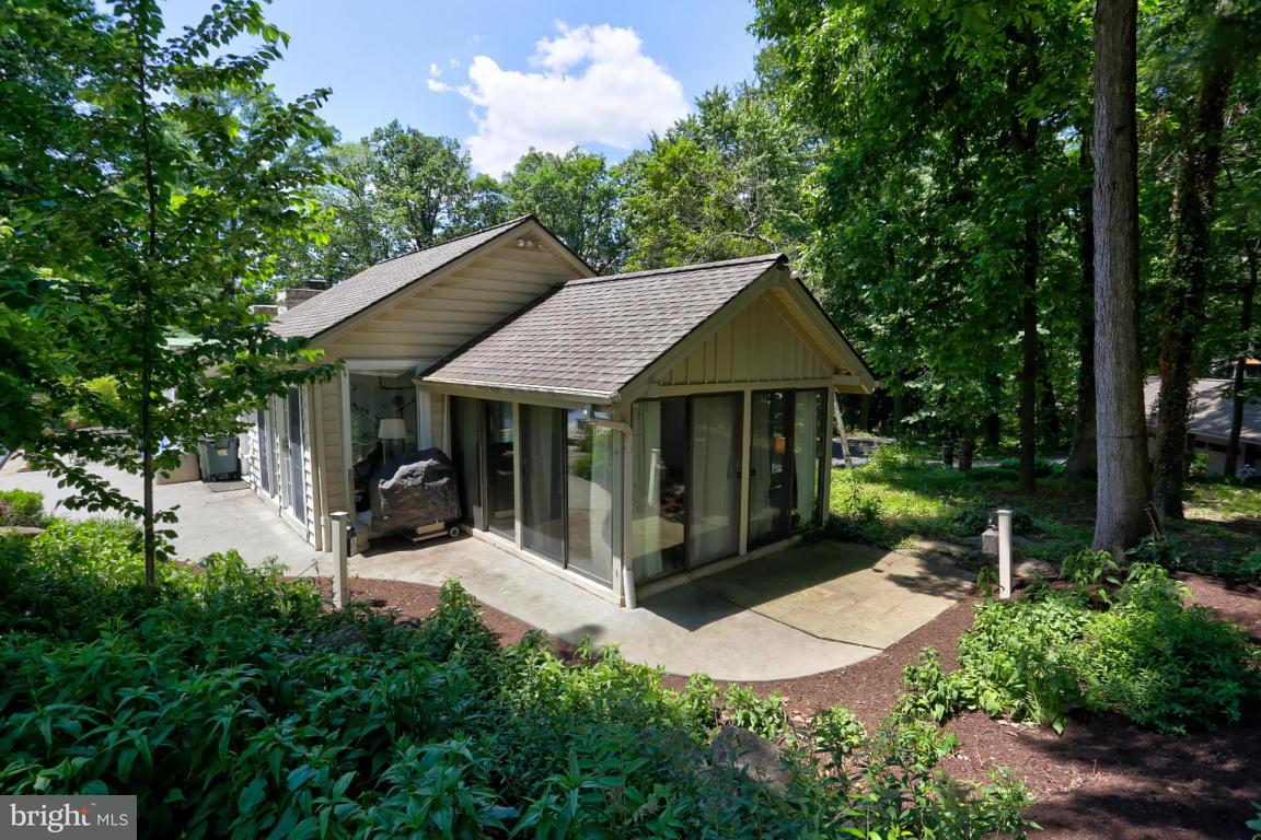 23 Warwick Road Lititz, PA 17543 - Photo 54 of 56