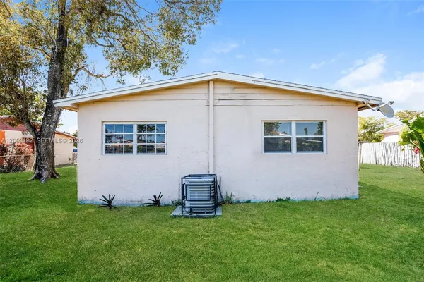 $2,790 | 20111 Northwest 12th Avenue, Miami Gardens, FL 33169
