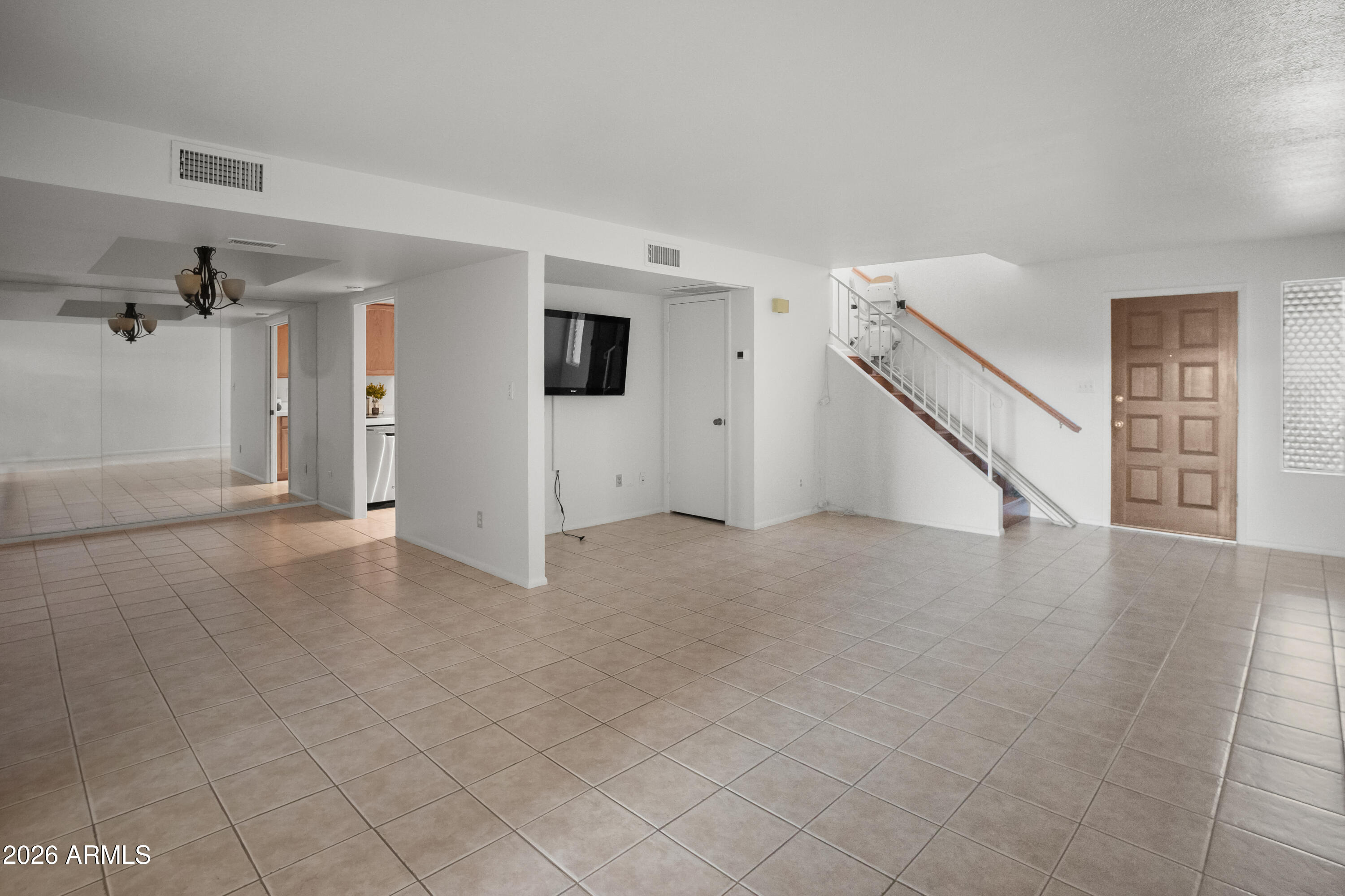 6126 North 12th Way Phoenix, AZ 85014 - Photo 6 of 33 Living Area